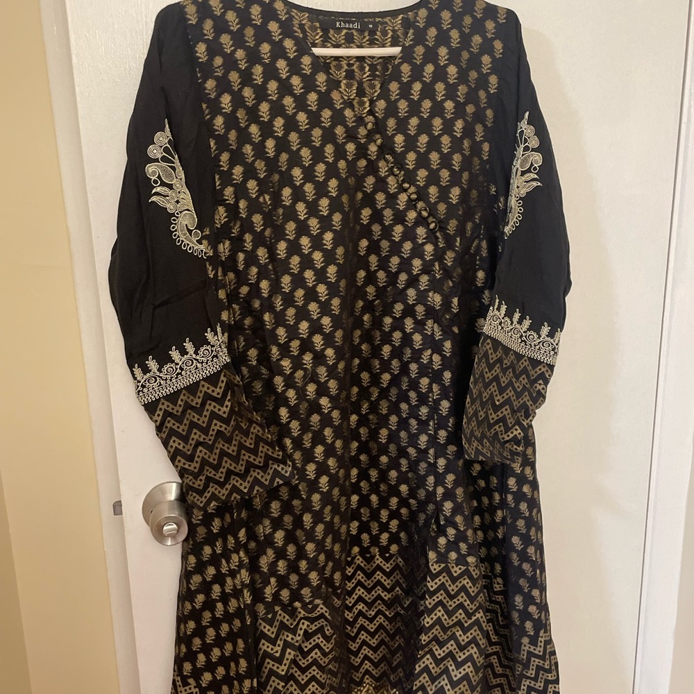 Rasiti Black and Gold Women's Kurta